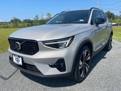 Used 2025 Volvo XC40 B5 Plus
