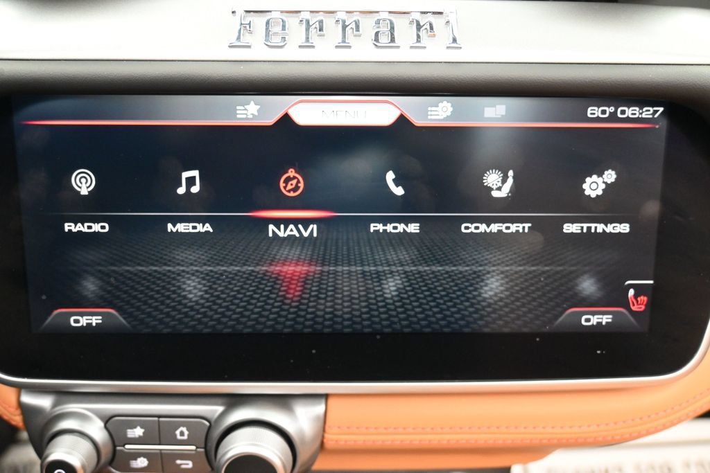 Used 2020 Ferrari Portofino RWD image 16