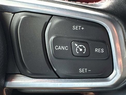 Used 2021 Jeep Wrangler Unlimited Rubicon AWD/4WD image 29