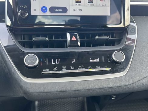 Used 2023 Toyota Corolla LE image 16
