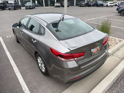 Used 2016 Kia Optima LX FWD image 2
