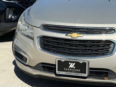 Used 2016 Chevrolet Cruze LT w/ Technology Package image 4