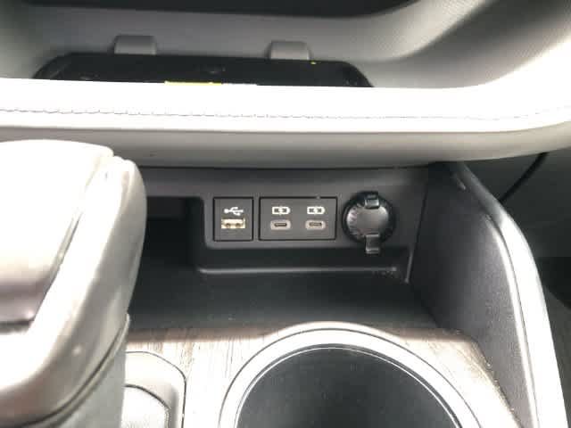 Used 2023 Toyota Highlander Limited AWD/4WD image 28