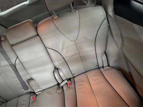 Used 2009 Toyota Venza Wagon 4D image 36