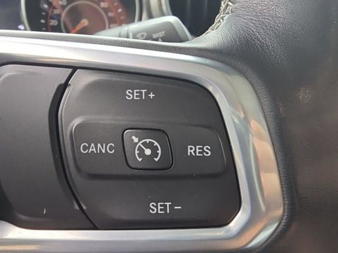 Used 2020 Jeep Gladiator Overland w/ LED Lighting Group AWD/4WD image 40