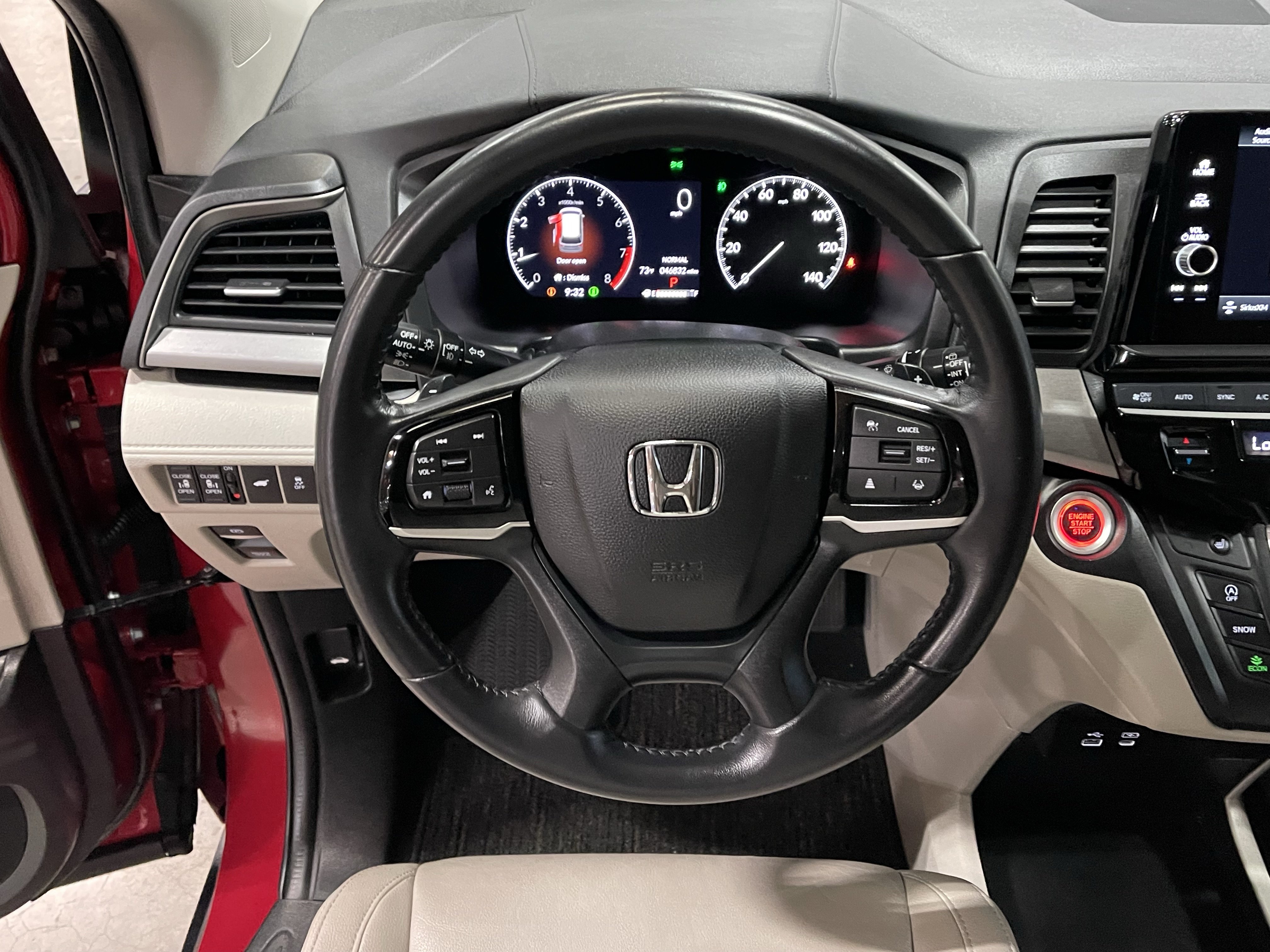 Used 2025 Honda Odyssey EX-L image 13