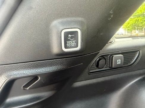 Used 2023 Jeep Grand Cherokee Altitude AWD/4WD image 32