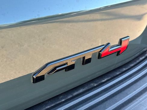 Used 2026 GMC Yukon XL AT4 w/ AT4 Premium Plus Package AWD/4WD image 10