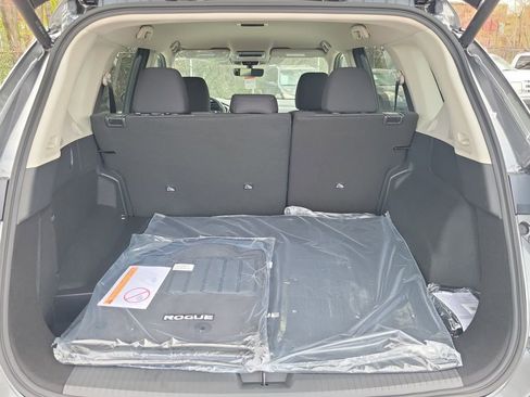 New 2026 Nissan Rogue SV AWD/4WD image 8