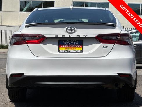 Used 2024 Toyota Camry LE FWD image 5