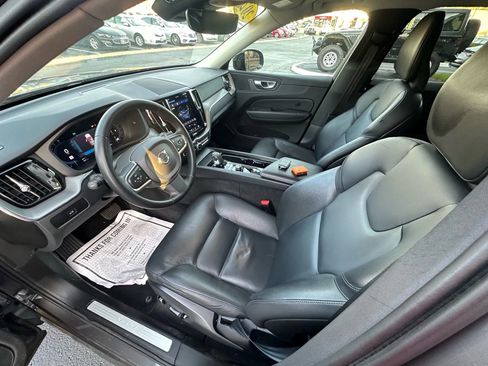 Used 2024 Volvo XC60 B5 Core image 16