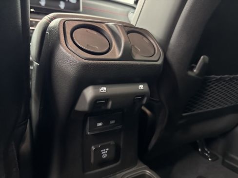 New 2025 Jeep Gladiator Rubicon image 11