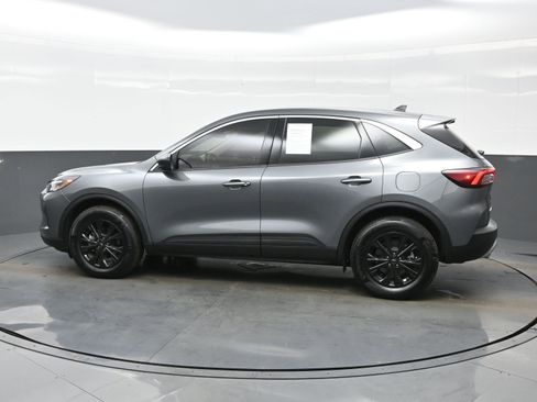 Used 2024 Ford Escape Active AWD/4WD image 3