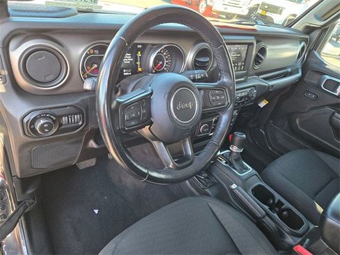 Used 2021 Jeep Gladiator Sport image 10