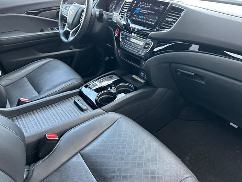 Certified 2023 Honda Passport Elite image 18