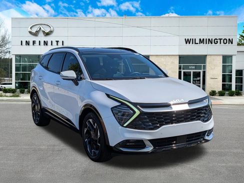 Used 2023 Kia Sportage SX FWD image 1