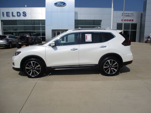 Used 2020 Nissan Rogue SL w/ Premium Package AWD/4WD image 3