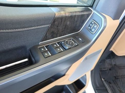 Used 2024 Ford F250 Lariat w/ Lariat Ultimate Package AWD/4WD image 21