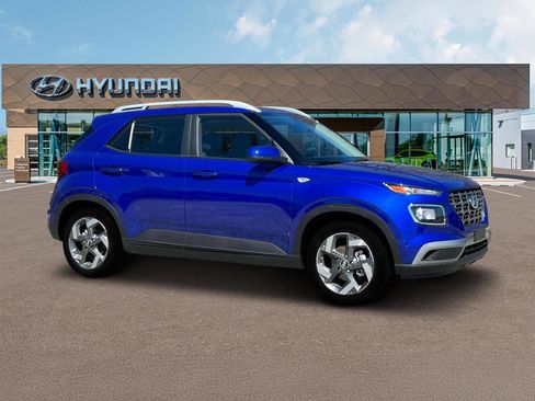New 2025 Hyundai Venue SEL image 10