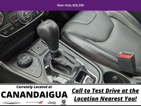 Used 2023 Jeep Cherokee Altitude Lux image 39