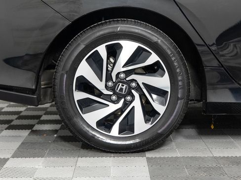 Used 2018 Honda Civic LX image 41