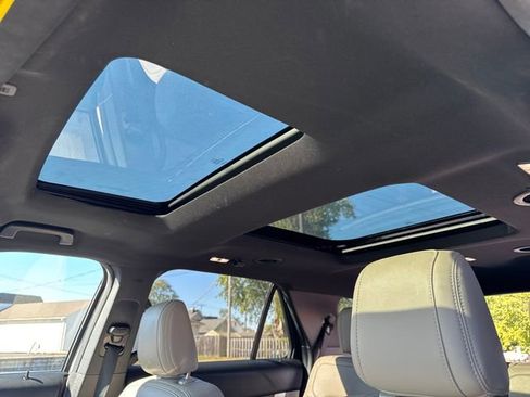 Used 2018 Ford Explorer Limited w/ Equipment Group 301A image 27