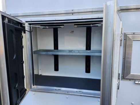 Used 2022 Chevrolet Express 3500 w/ Power Convenience Package RWD image 26