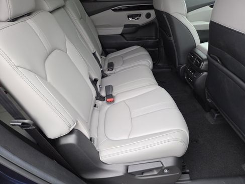 Used 2025 Honda Pilot EX-L image 20