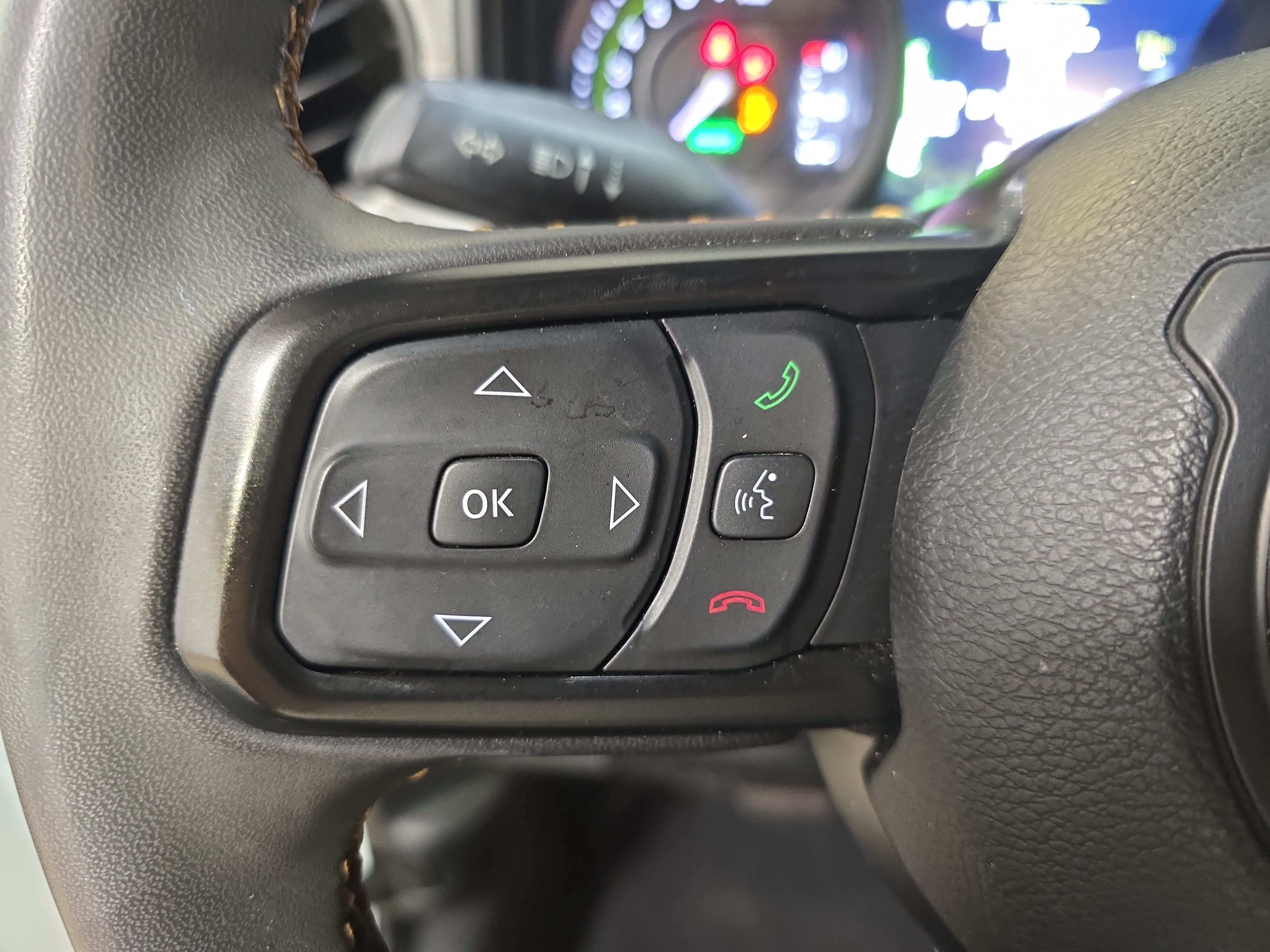 Used 2024 Jeep Wrangler Unlimited AWD/4WD image 14