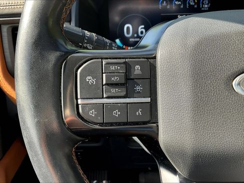 Used 2023 Ford Expedition Platinum AWD/4WD image 11