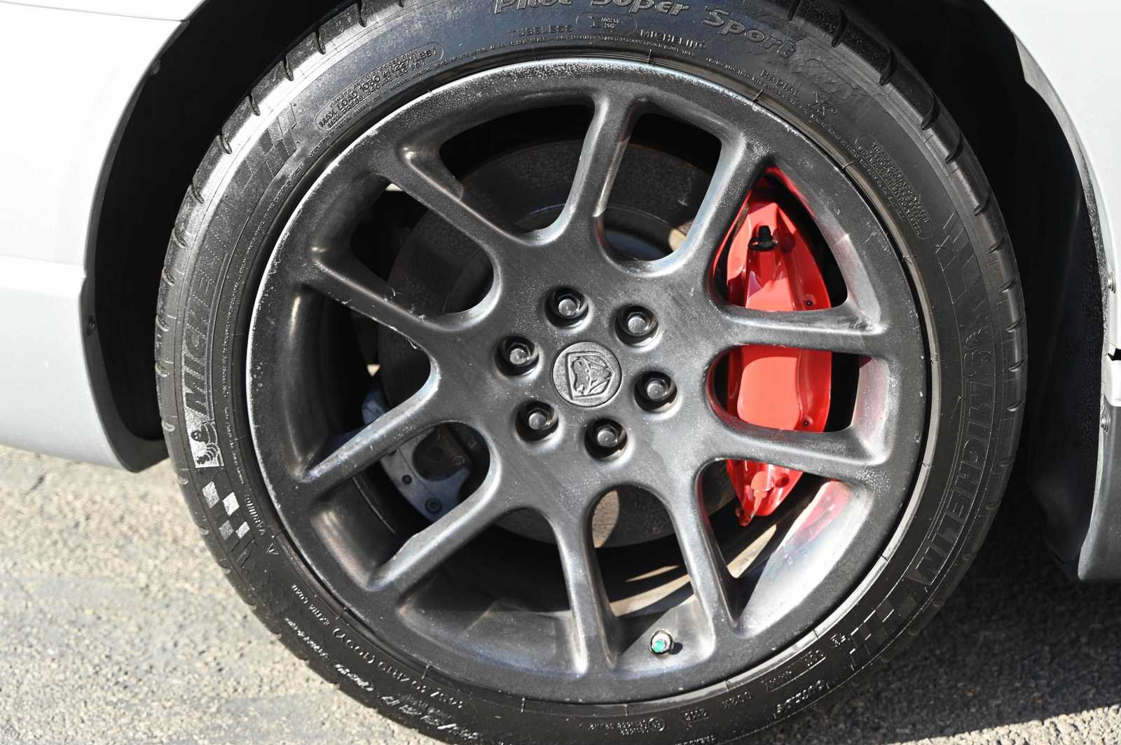 Used 2004 Dodge Viper SRT-10 RWD image 9