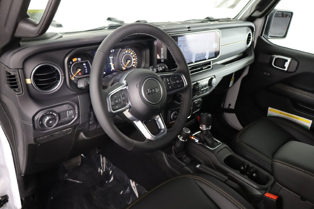 New 2027 Jeep Wrangler Unlimited Sahara AWD/4WD image 27
