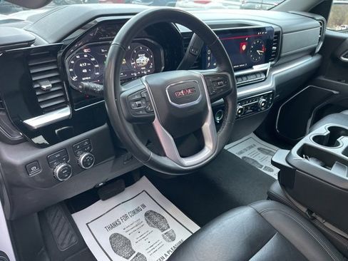 Used 2024 GMC Sierra 1500 SLT image 18
