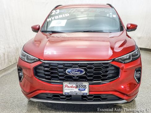 Certified 2023 Ford Escape ST-Line Elite w/ Premium Technology Package AWD/4WD image 6