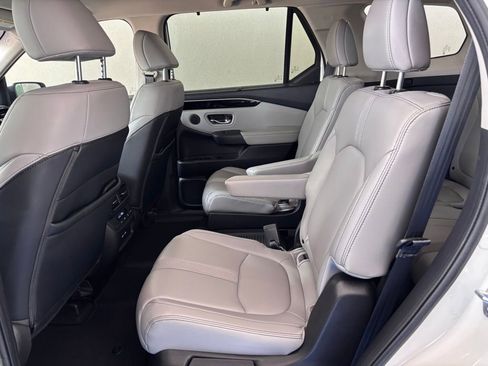 Used 2023 Honda Pilot EX-L image 15