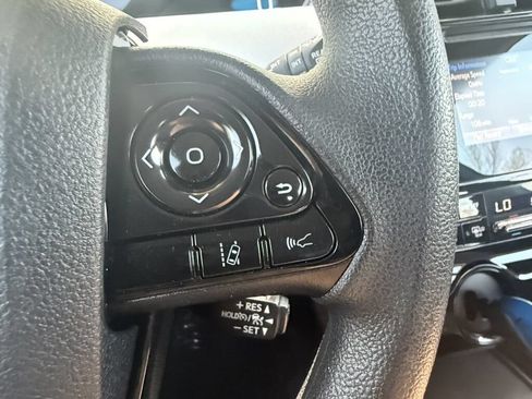 Used 2019 Toyota Prius LE FWD image 34