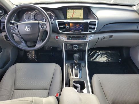 Used 2015 Honda Accord EX-L image 11