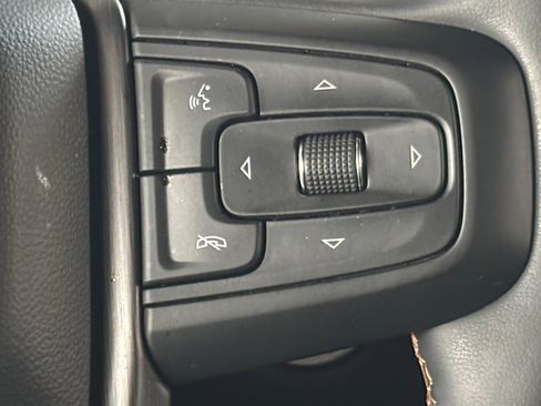 Used 2024 GMC Yukon AT4 w/ Technology Package image 13