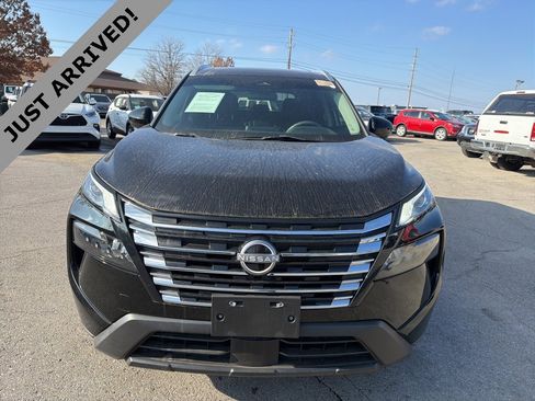 Certified 2024 Nissan Rogue SV w/ SV Premium Package image 2