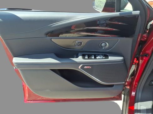 New 2026 Lincoln Nautilus Reserve w/ Jet Appearance Package AWD/4WD image 16