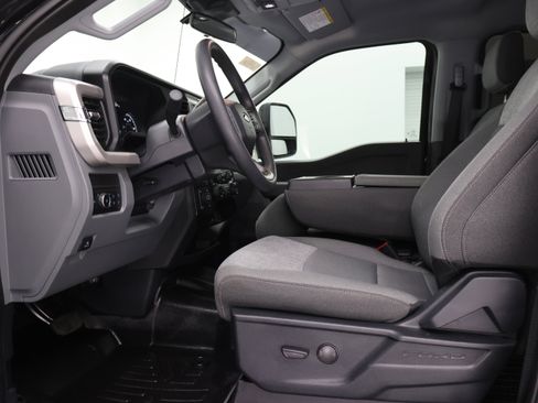 Used 2025 Ford F350 XLT w/ Tremor Off-Road Package AWD/4WD image 8