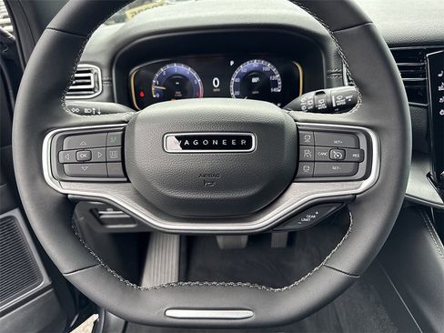New 2025 Jeep Wagoneer Series II image 7