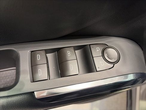 New 2026 Chevrolet Traverse Z71 w/ Driver Confidence Package image 9