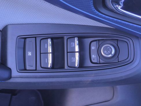 Used 2023 Subaru Crosstrek Hybrid w/ Moonroof Package w/Navigation image 16