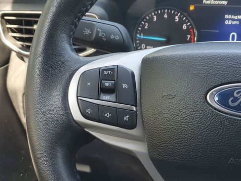 Used 2024 Ford Explorer XLT w/ Equipment Group 202A AWD/4WD image 29