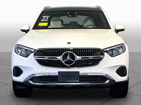 Used 2023 Mercedes-Benz GLC 300 4MATIC image 4