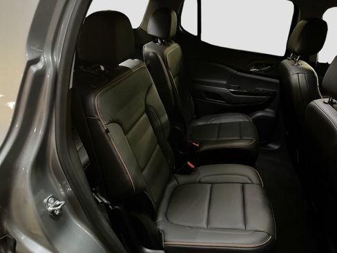 Used 2023 GMC Acadia AT4 w/ Preferred Package AWD/4WD image 31