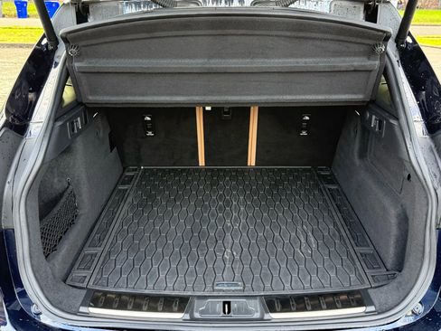 Used 2022 Jaguar F-PACE S image 35