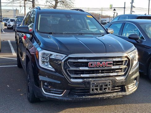 Used 2023 GMC Terrain AT4 w/ Infotainment Package II image 2