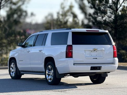Used 2015 Chevrolet Suburban LTZ image 9